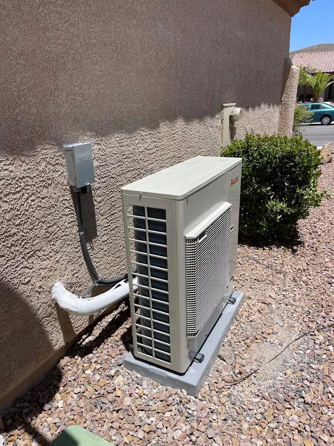 Residential air conditioning condenser unit in Wilson